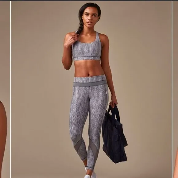 LULULEMON Energy Strappy Sports Bra Gray White Arrow Jacquard Silver Spoon 8 - Picture 4 of 10
